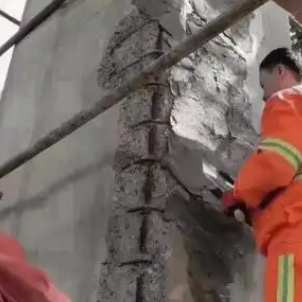 永德梁板柱楼梯空洞蜂窝剥落露筋等表面破损修补用高强聚合物修补砂浆